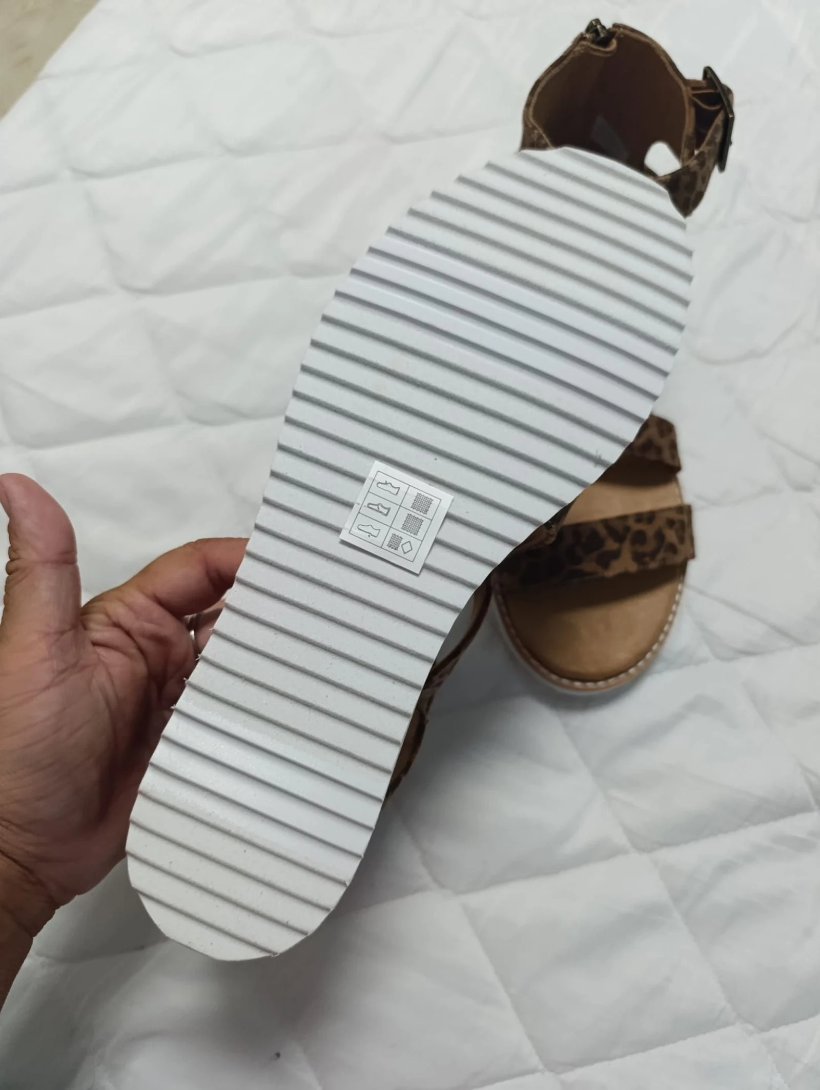 Sandálias Skechers Bob animalprint tamanho 38 – photo 15